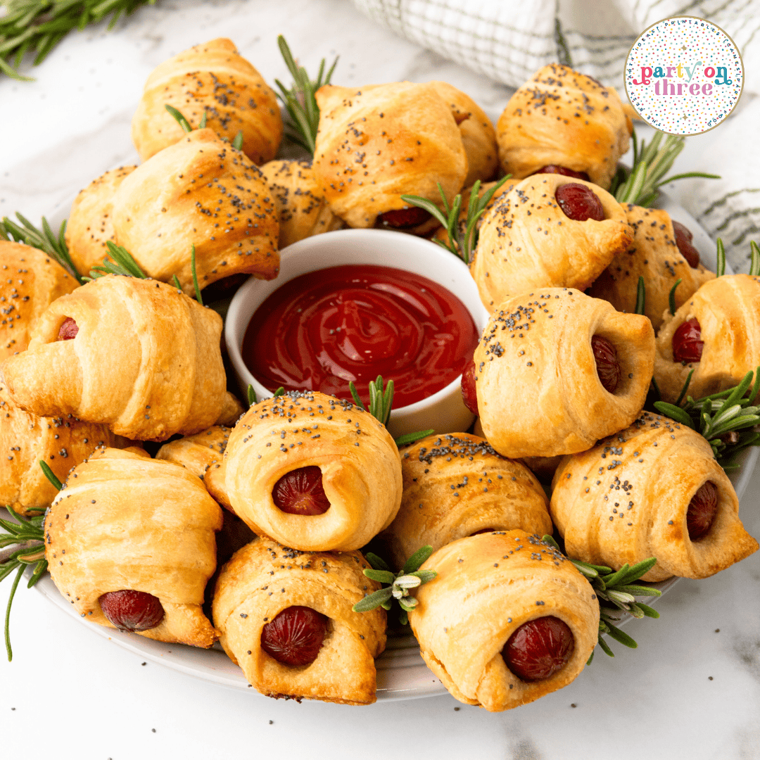 Pigs in a Blanket (Made with Crescent Rolls!)
