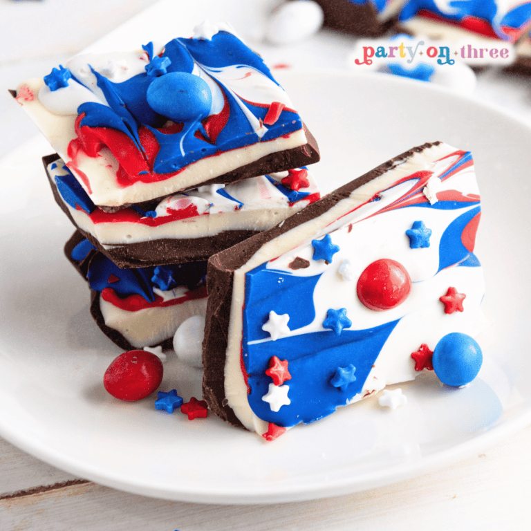 Red White and Blue Chocolate Bark (Easy No Bake Patriotic Dessert)