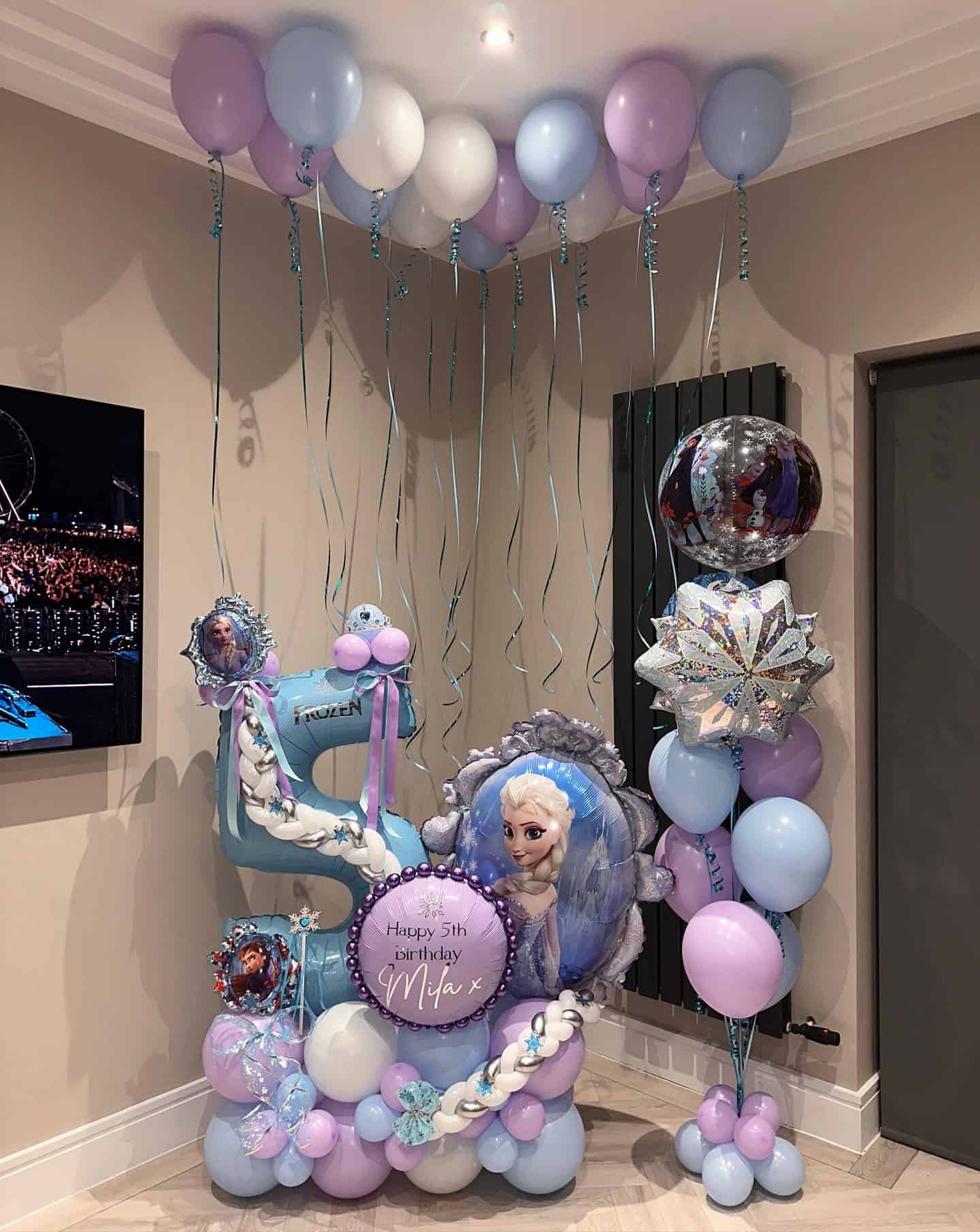 Frozen Birthday Balloon Display
