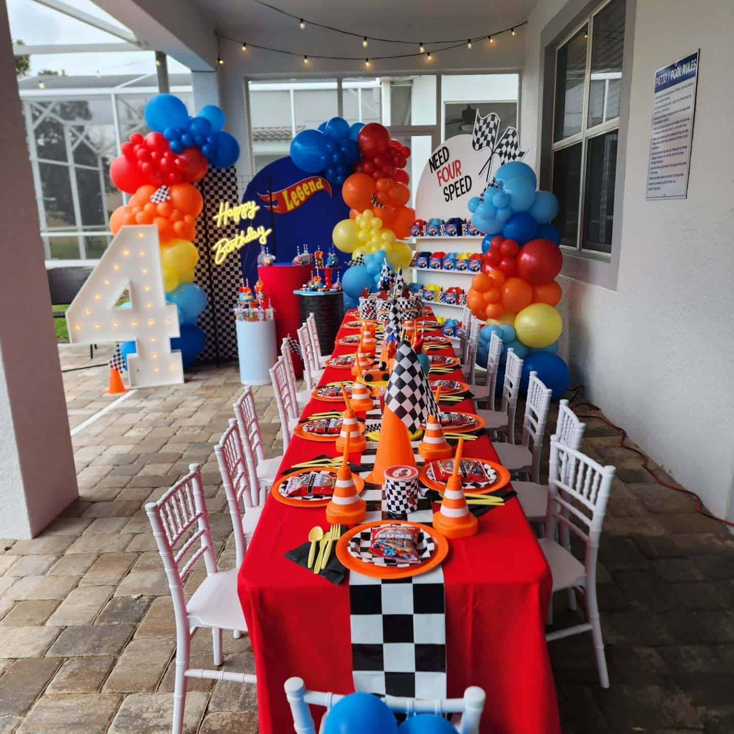 Race-Themed Hot Wheels Kids Table