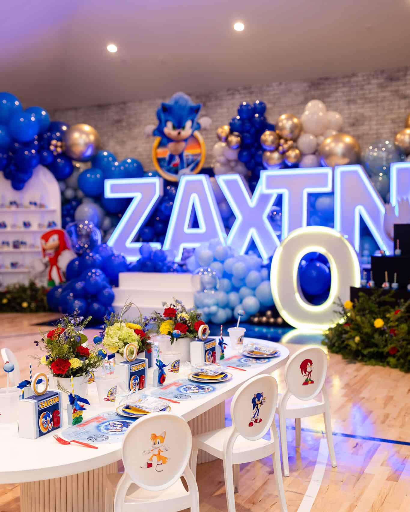 Sonic-Themed Kids Party Table Decor