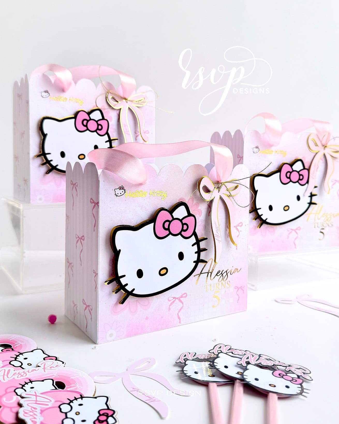 Hello Kitty Themed Favor Boxes