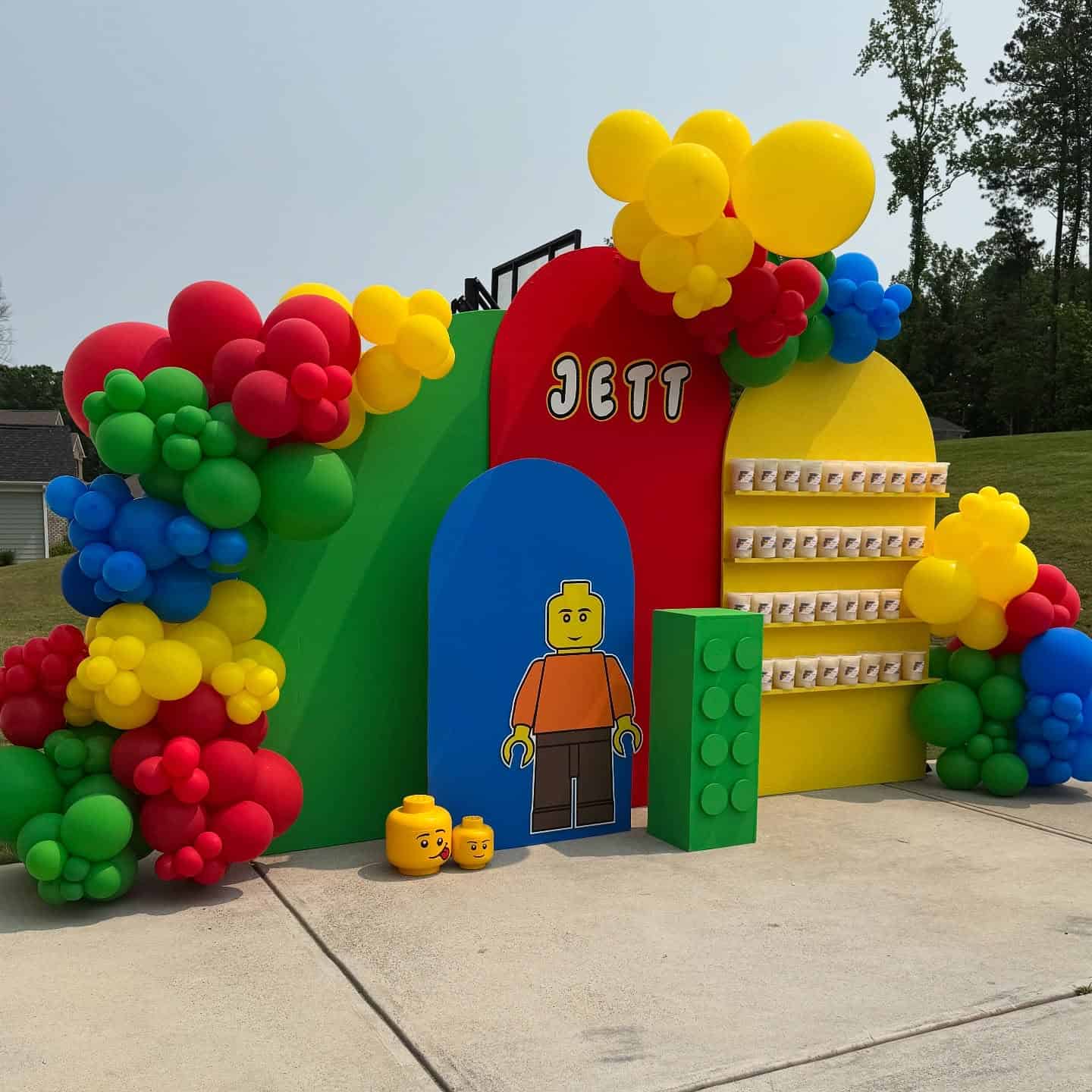 Lego Birthday Outdoor Balloon Backdrop