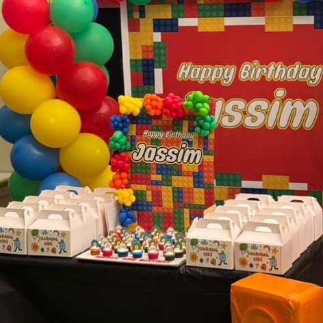 Lego Birthday Party Favor Table Decor