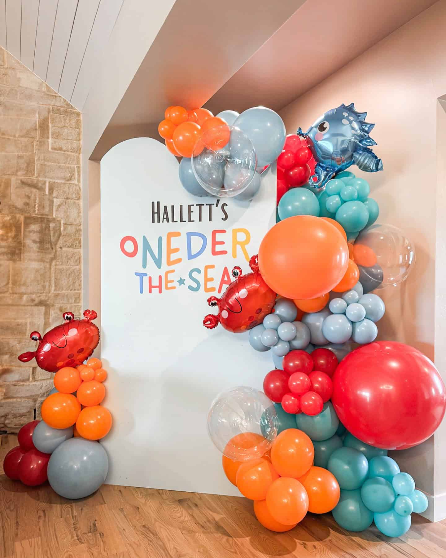 ONEder the Sea Crab Theme Decor