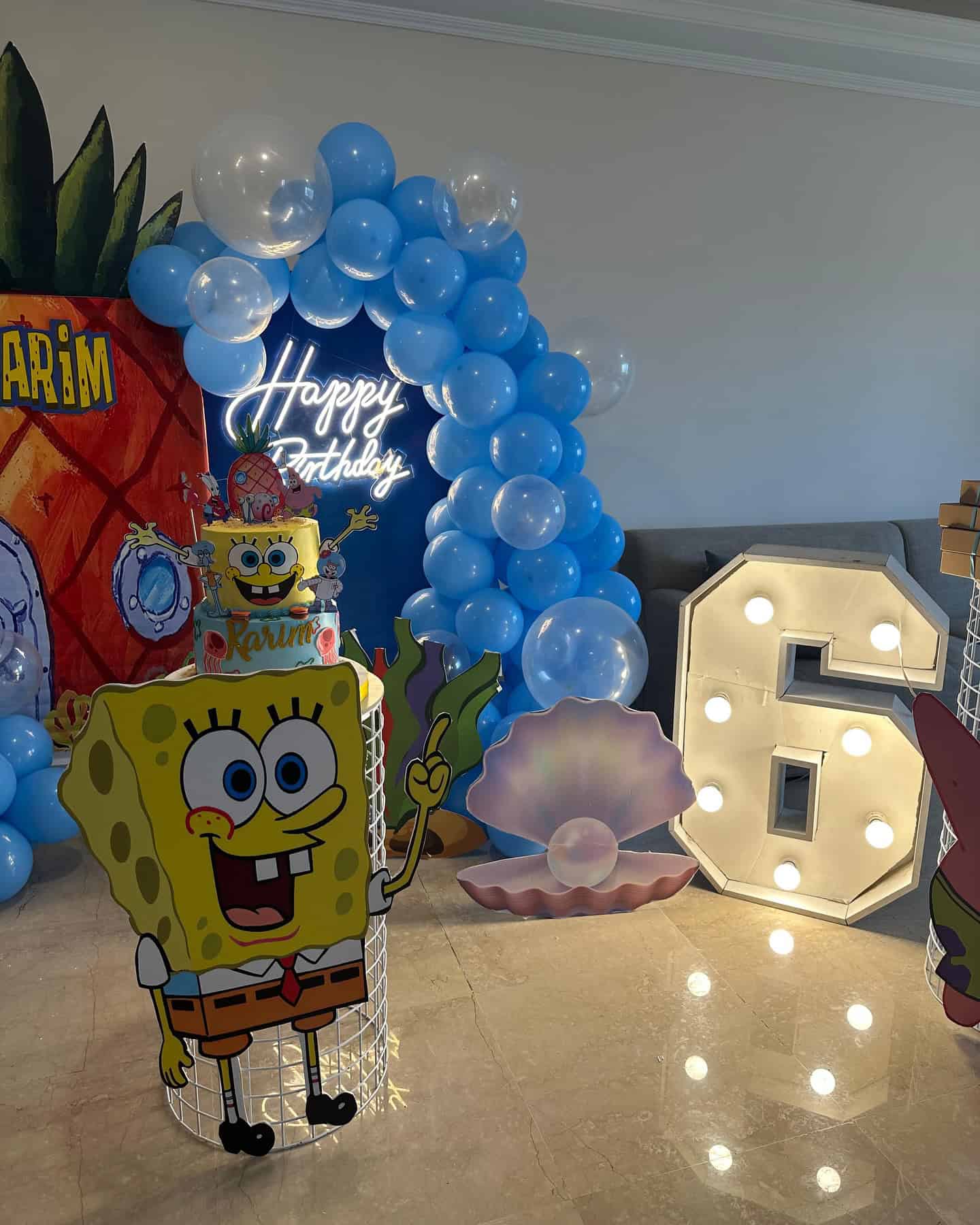 Spongebob Birthday Decor With Neon Sign