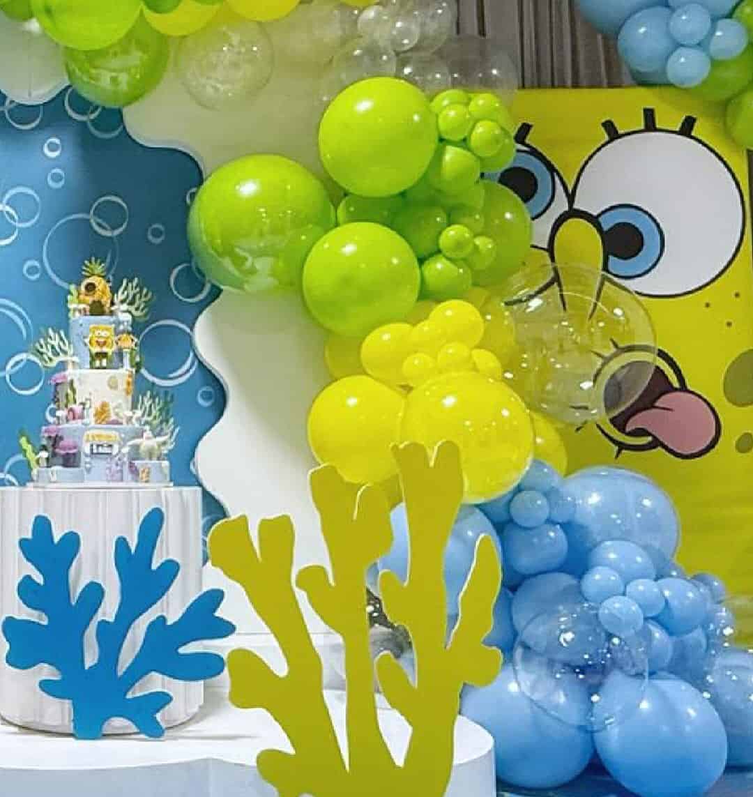 Spongebob Cake Table With Balloon Reef