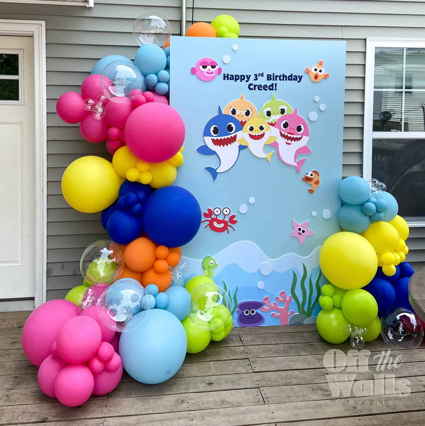 Baby Shark Balloon Garland and Backdrop Setup
