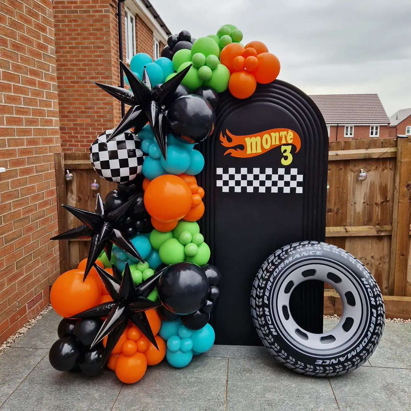 Hot Wheels Racing Birthday Balloon Garland and Backdrop