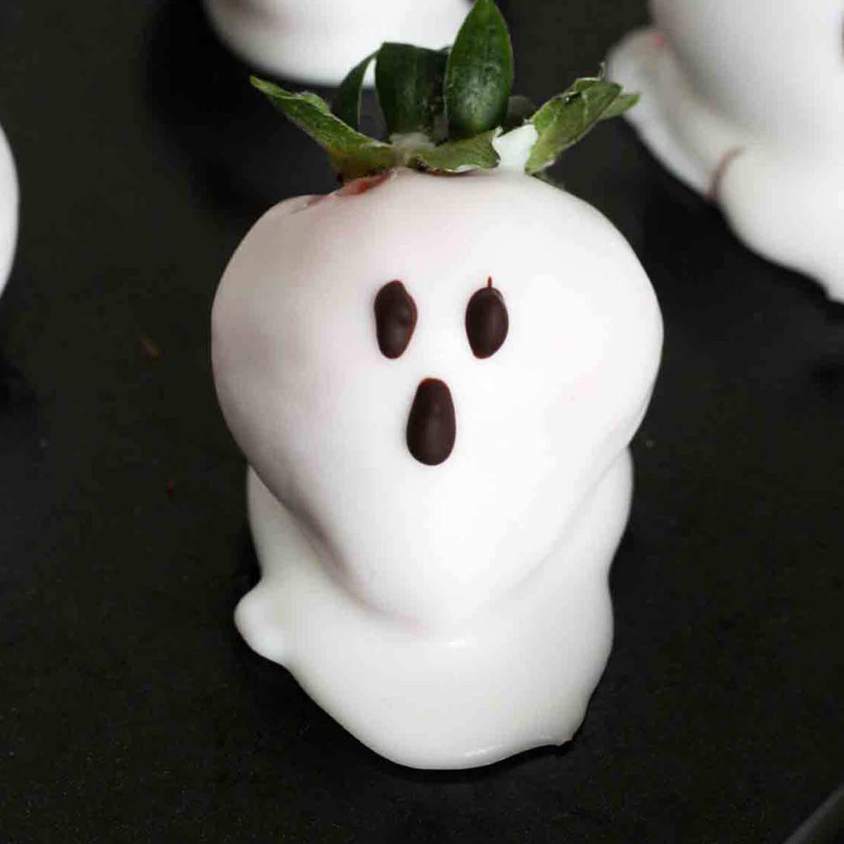 Chocolate Covered Strawberry Ghosts