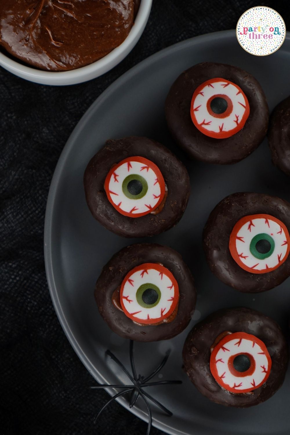 Halloween Mini Donut Eyeballs (3 Ingredient No Bake Treat)