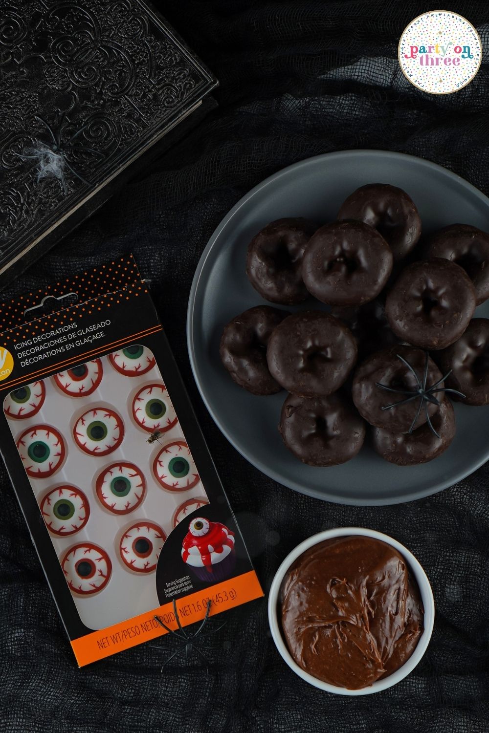 Halloween Mini Donut Eyeballs (3 Ingredient No Bake Treat)