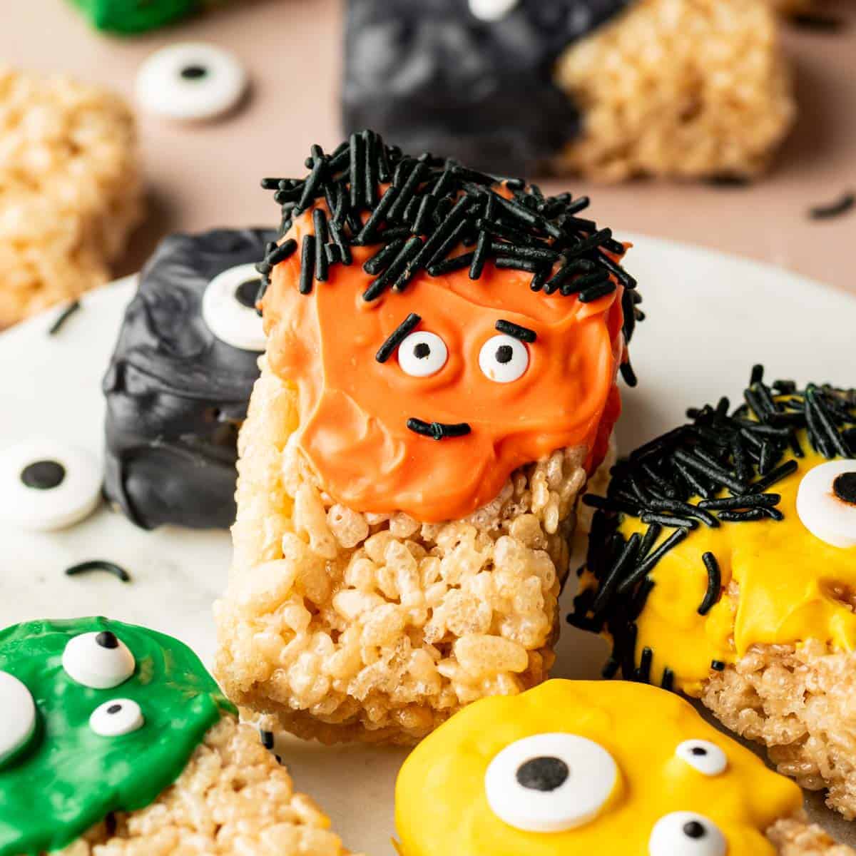 Halloween Rice Krispie Treats (Easy Homemade Treat)