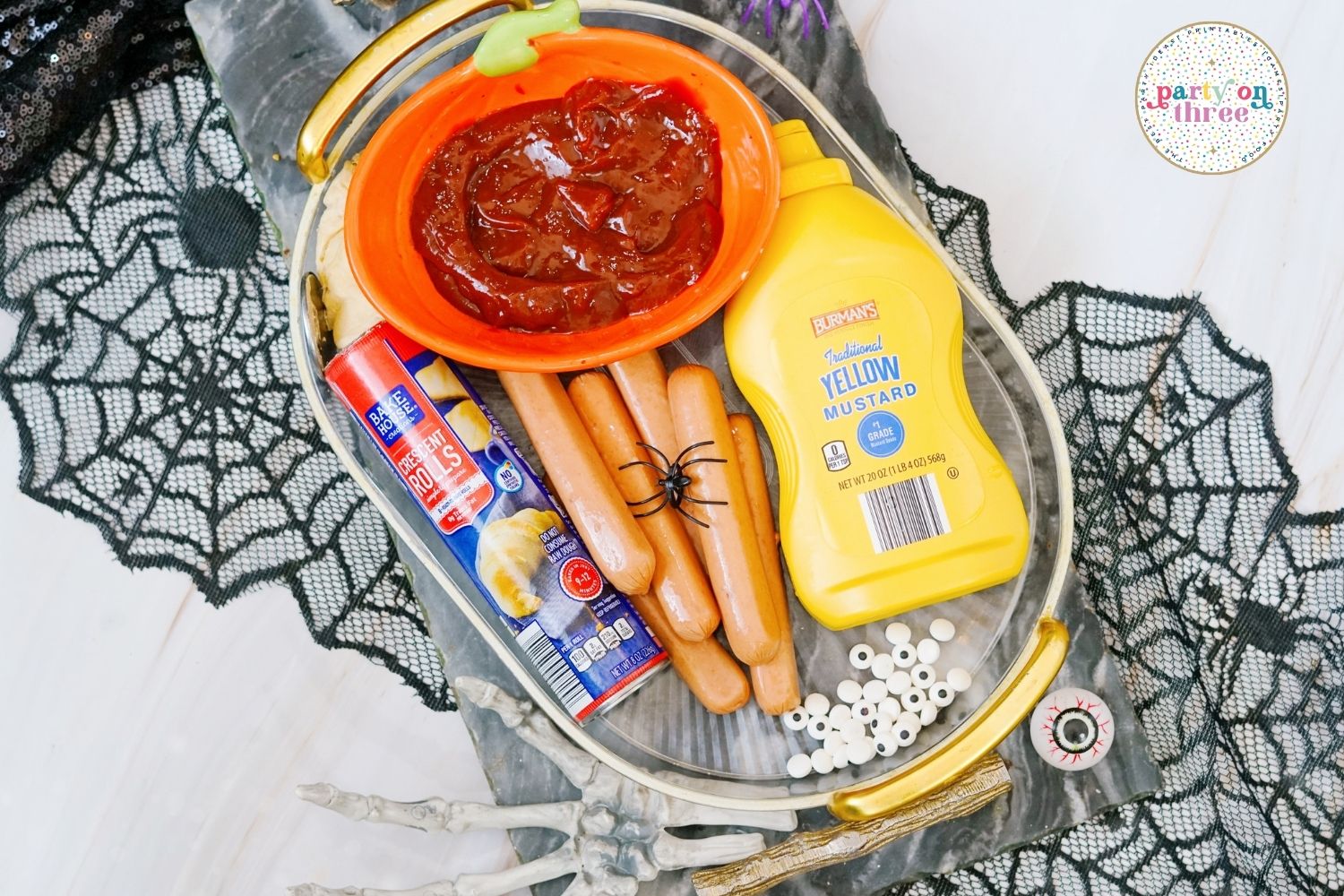 Halloween Spider Hot Dogs (Easy Halloween Appetizer for Kids)