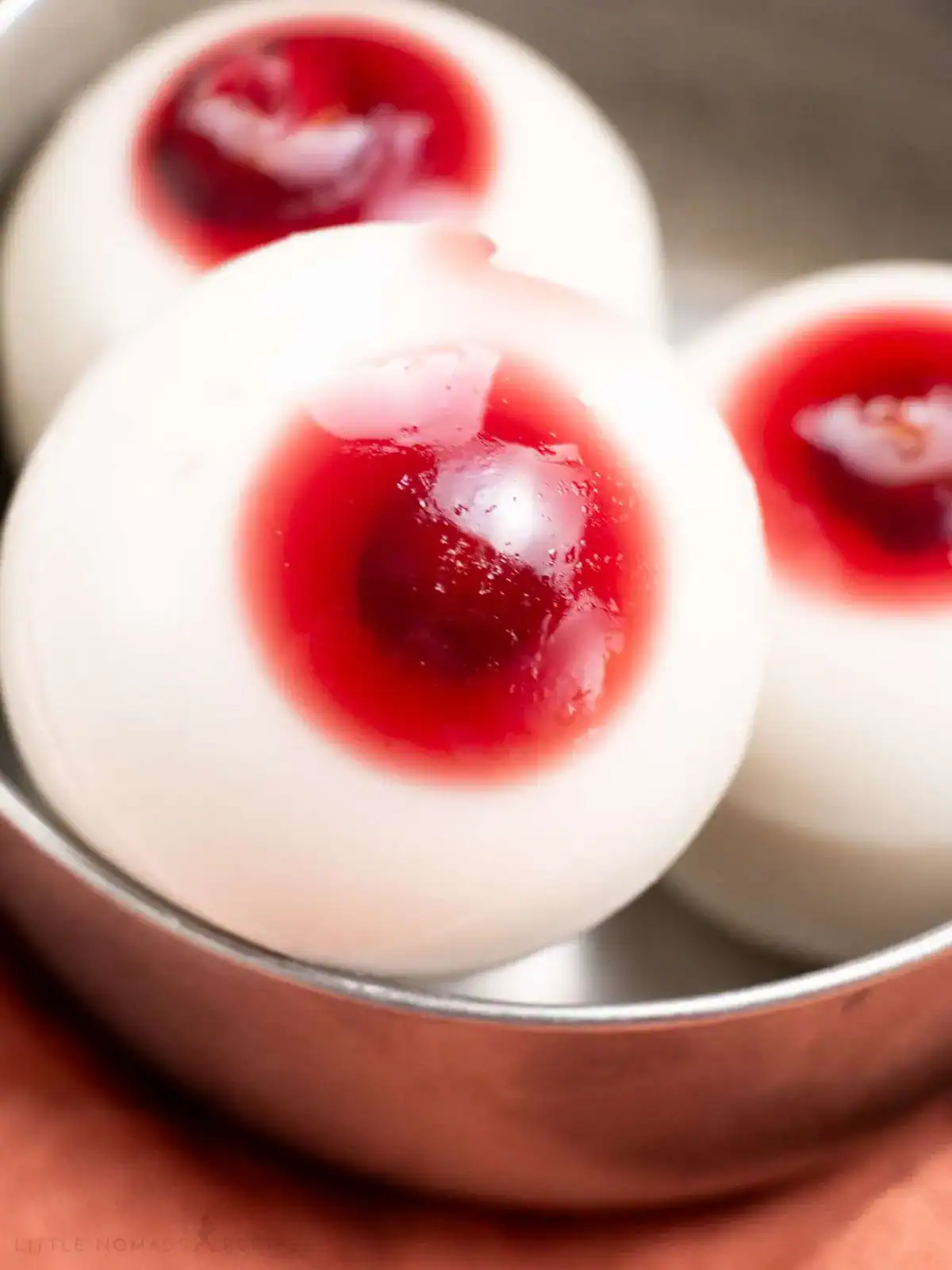 How to Make Edible Gummy Eyeballs
