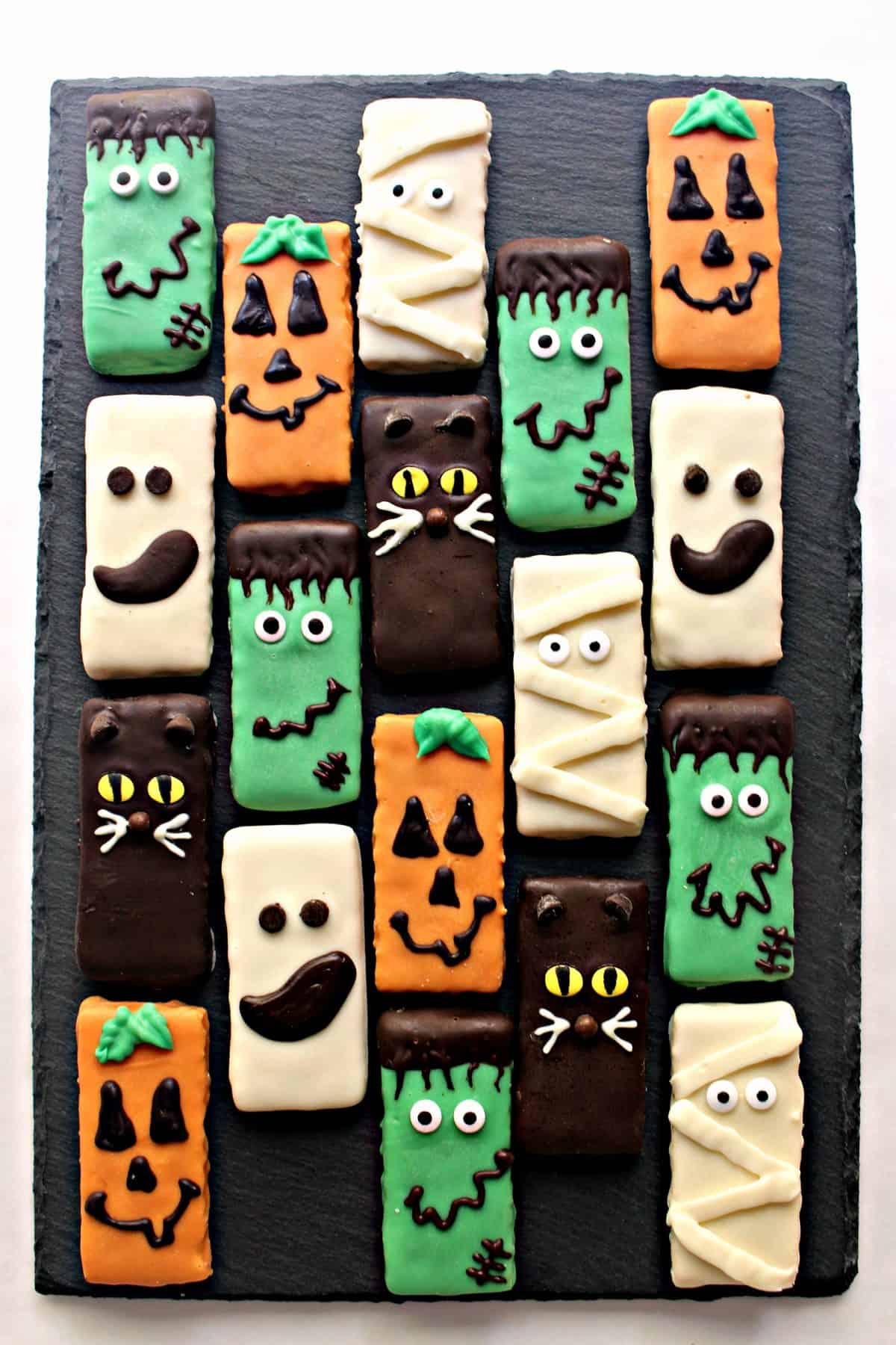 Spooky Graham Crackers: Easy Halloween Treats