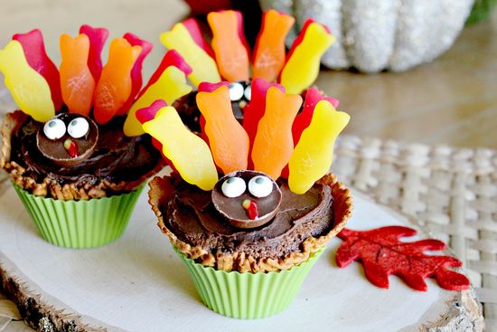 Make a Turkey Cupcake in an Ice Cream Cone by Tonya Staab