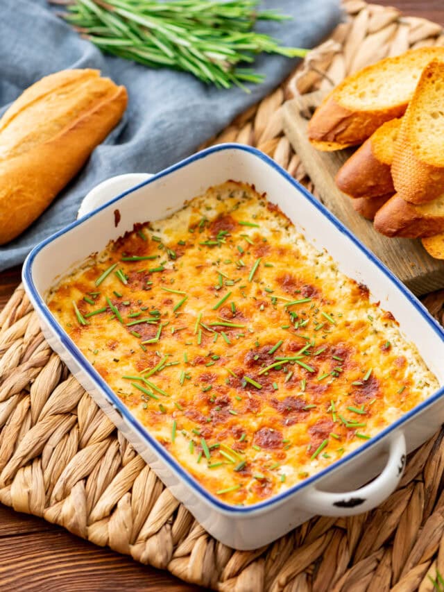 Baked Ricotta Dip with Garlic and Rosemary