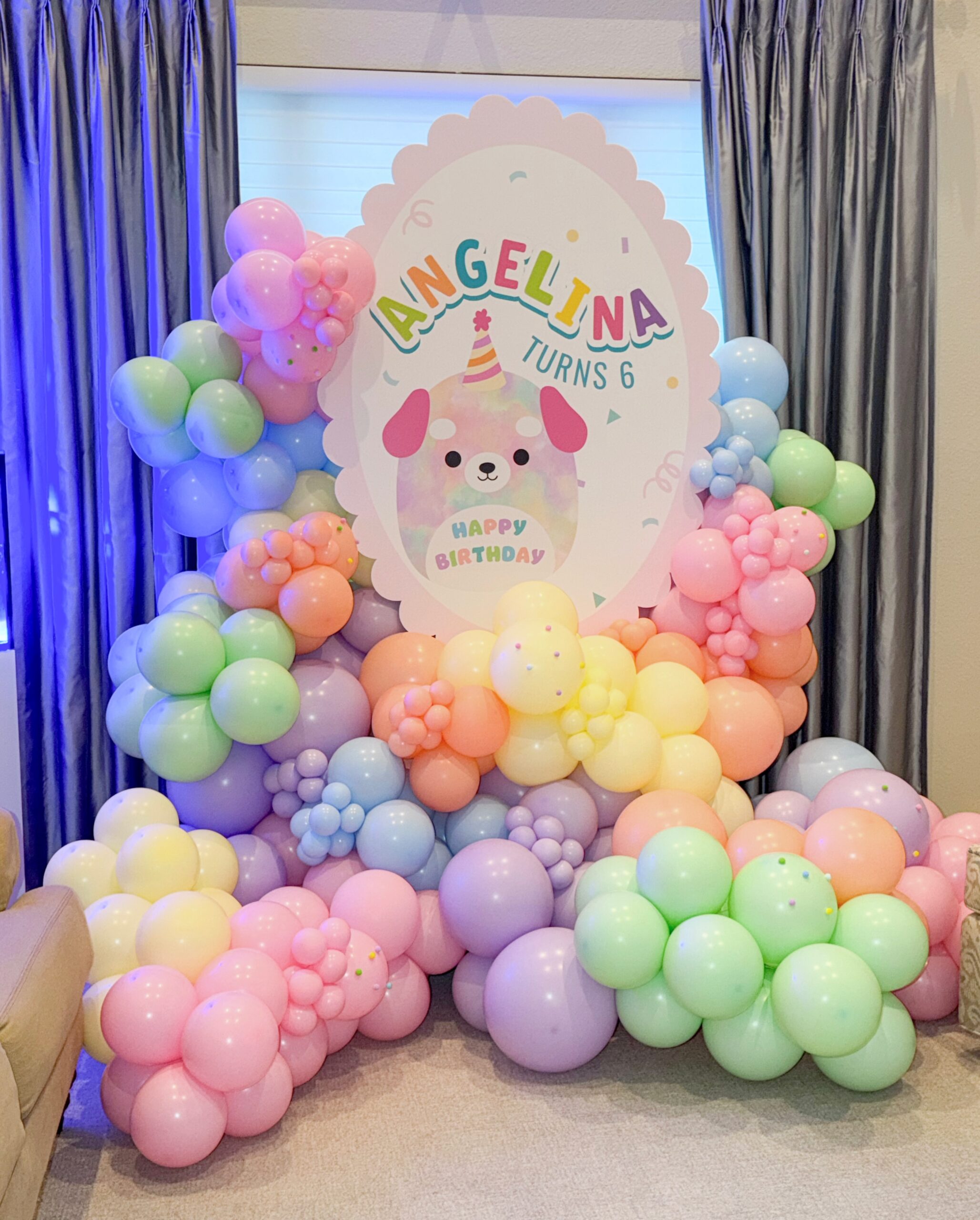 Pastel Balloon Cluster Backdrop for a Squishy Party