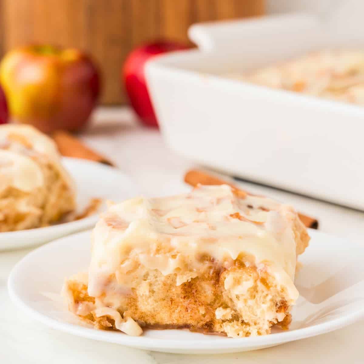 Apple Cinnamon Rolls – Tasty Oven