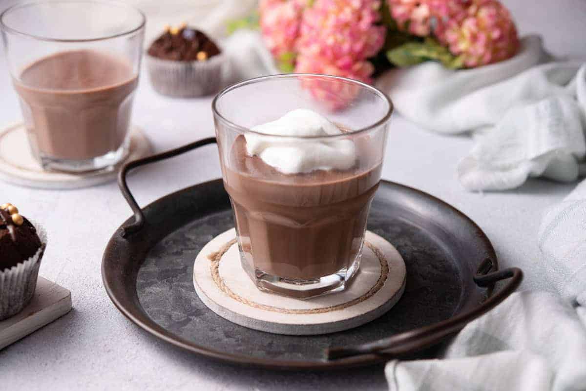 Cardamom-Spiced Vegan Hot Chocolate – Vegan in the Freezer