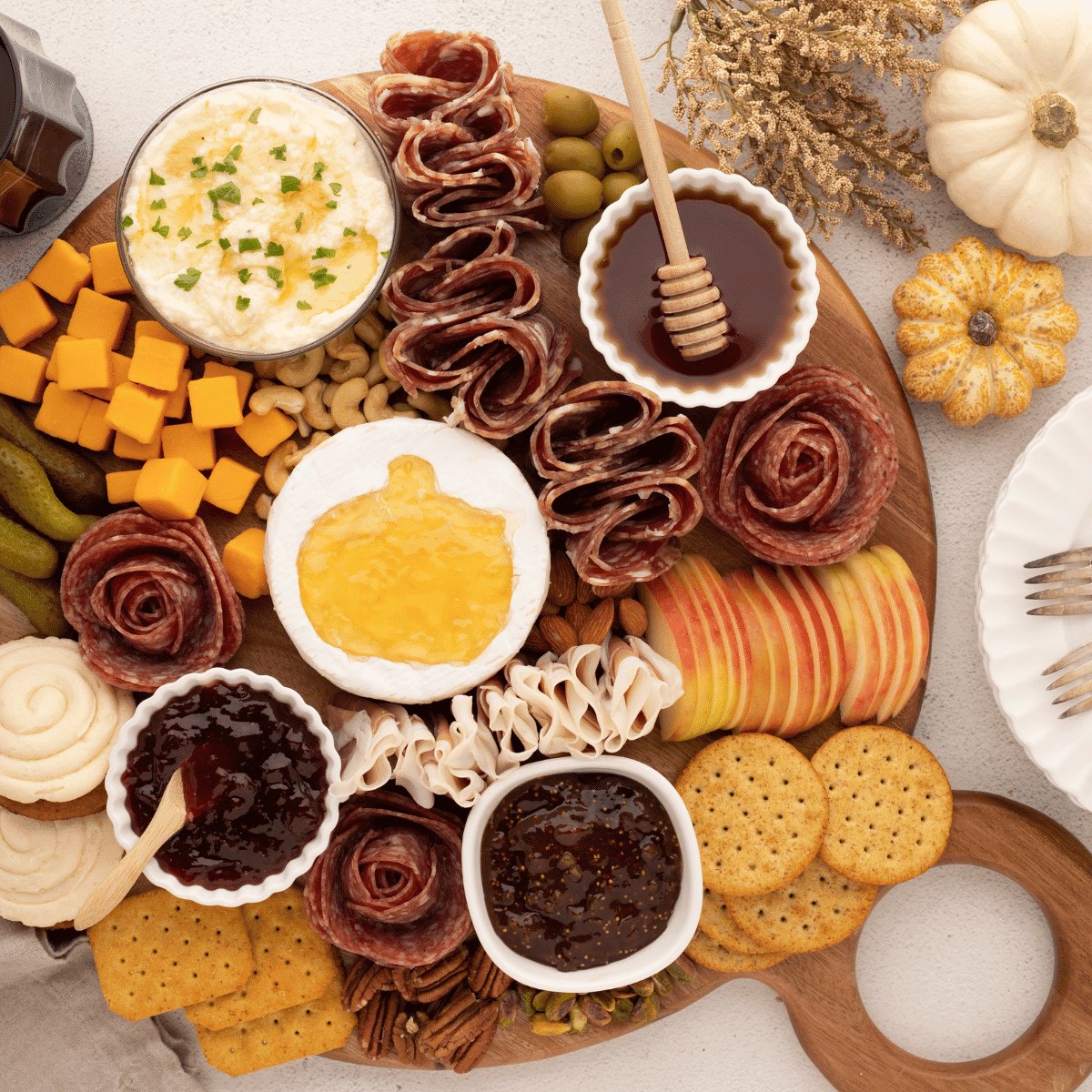 Easy Fall Charcuterie Board (Step by Step Guide)