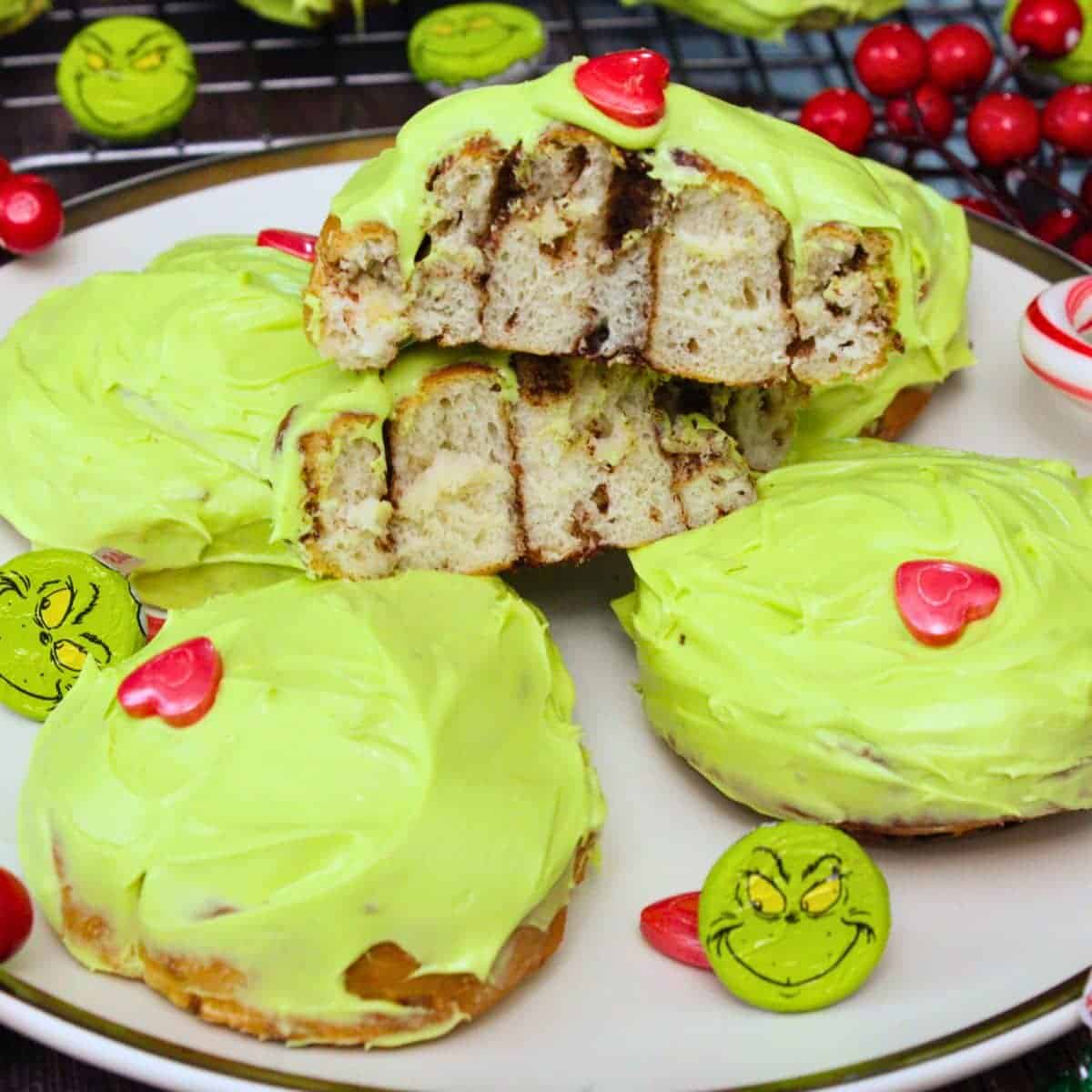 Grinch Cinnamon Rolls: Air Fryer Christmas Morning Treat!