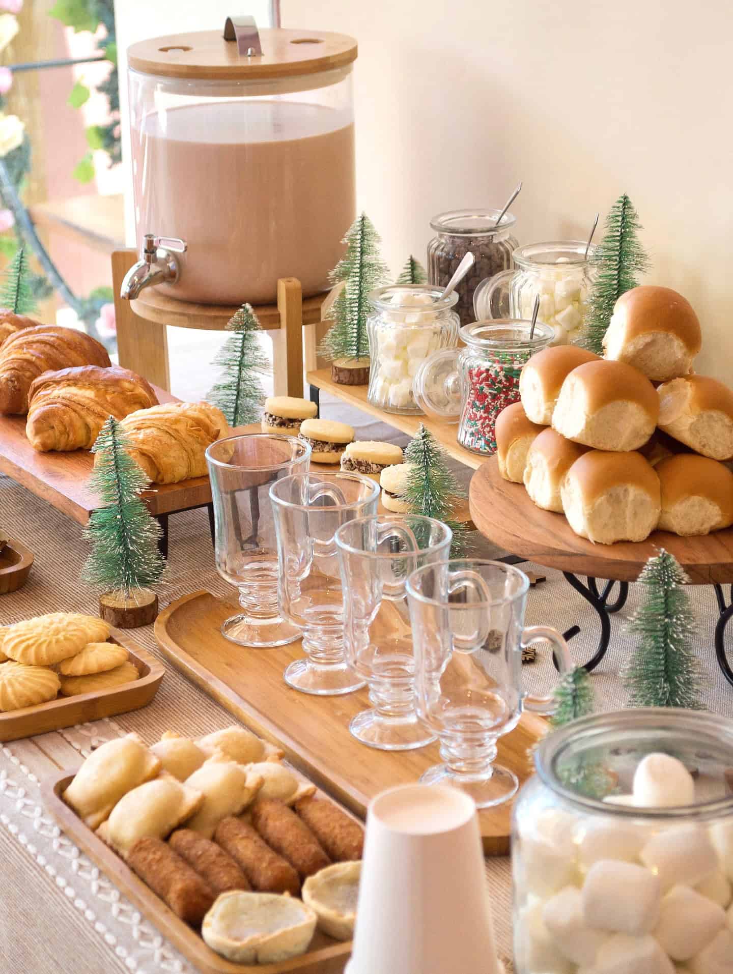 Hot Chocolate Dispenser With Pan Dulce Spread