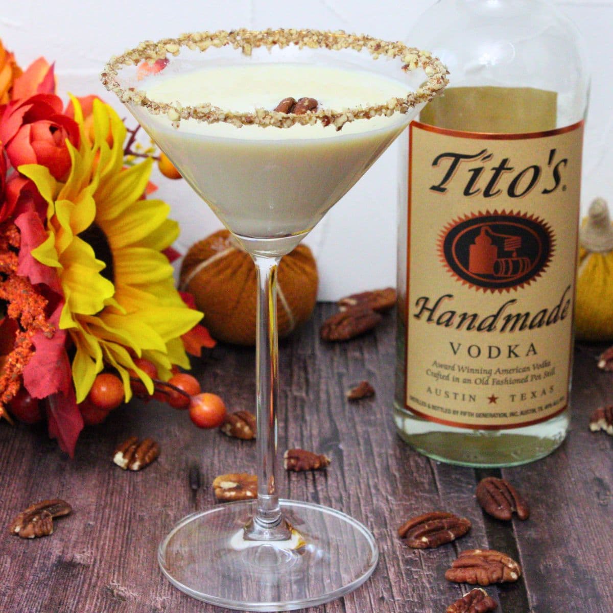 Pecan Pie Martini: Perfect Thanksgiving Cocktail!