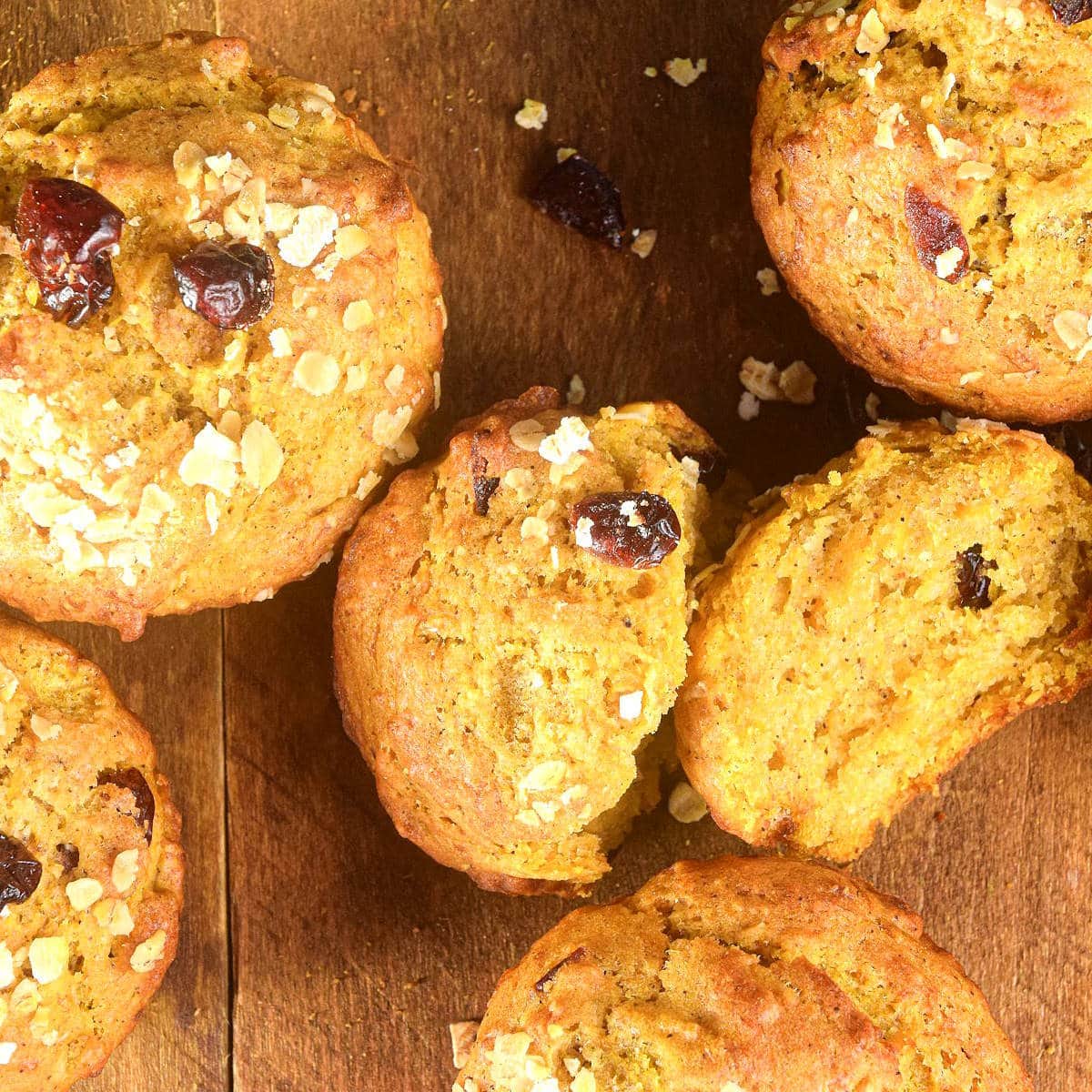 Pumpkin Spice Oatmeal Muffins