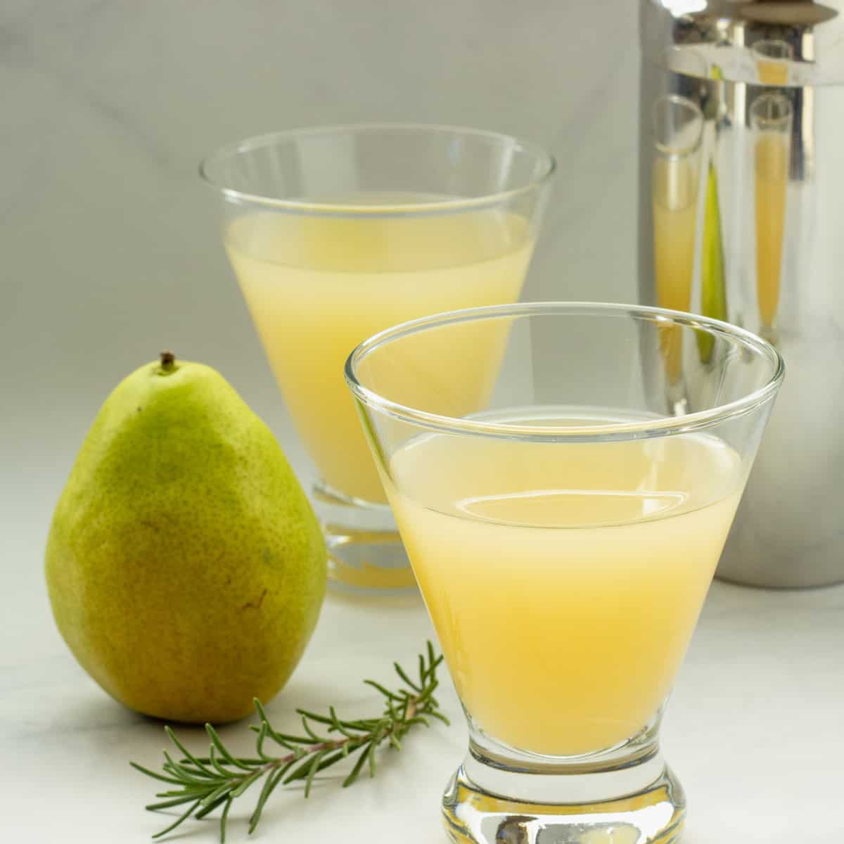 Spiced Pear Martini (or Mocktail)