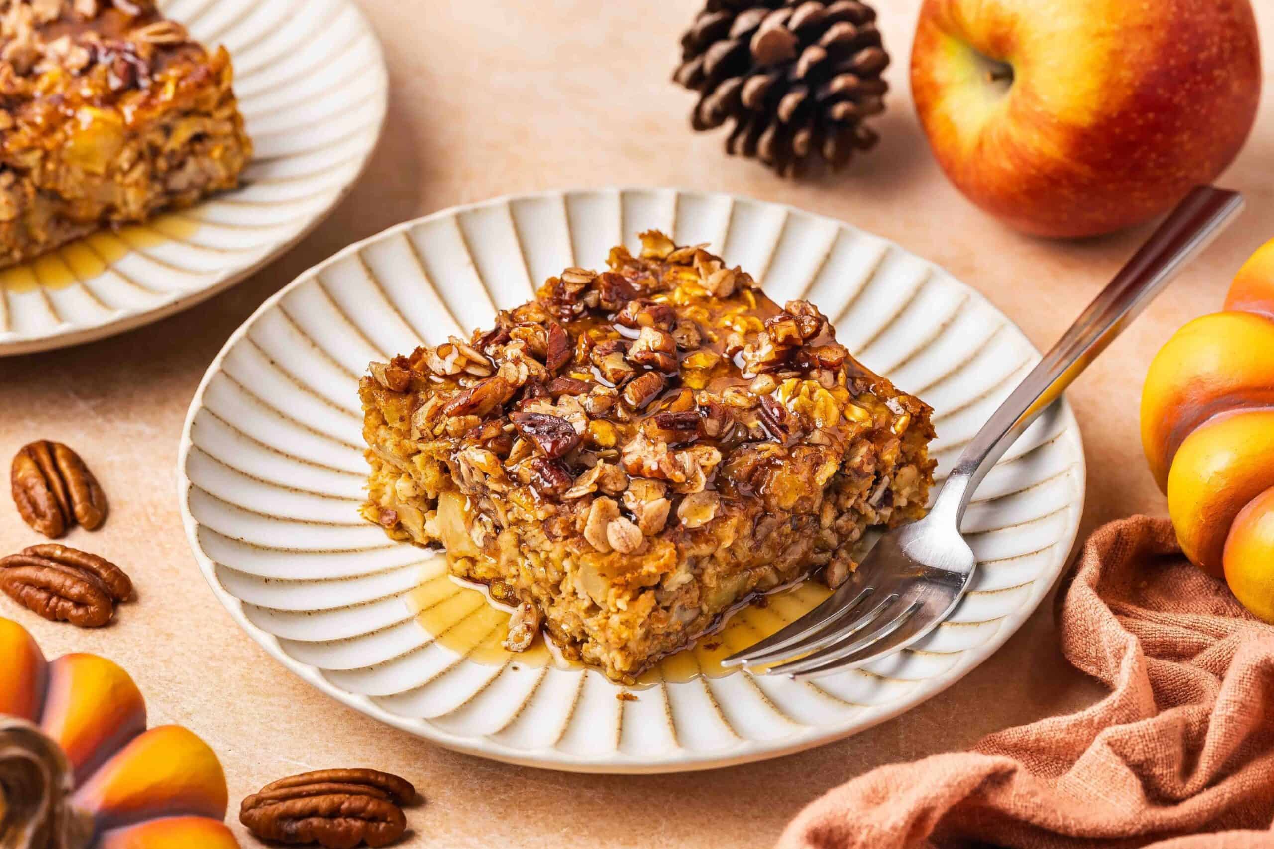 The Best Apple Pumpkin Baked Oatmeal (with Pecan Crunch)